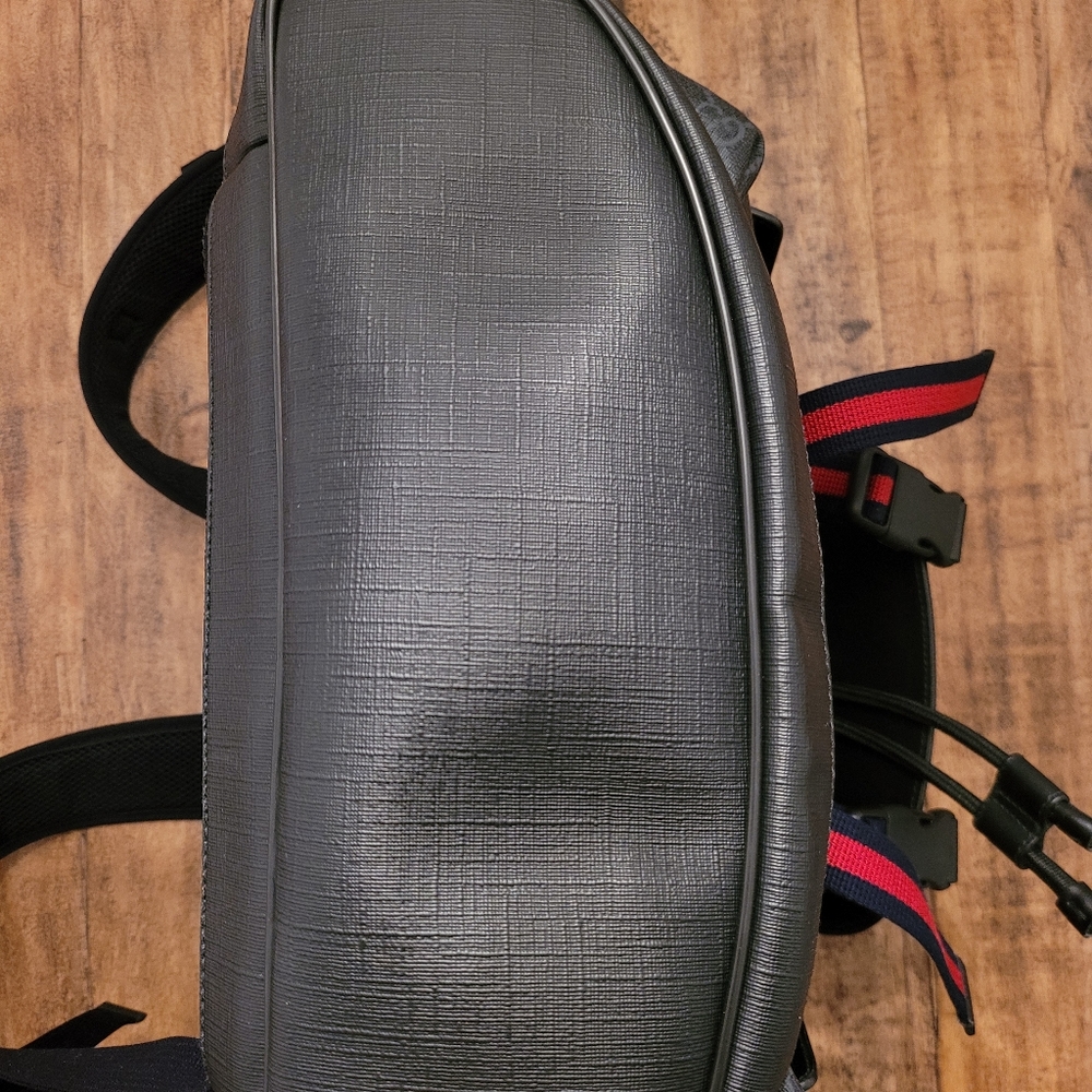 GUCCI Black/Grey Supreme Canvas Backpack- available in store $2,250 + tax - Picture 6 of 13